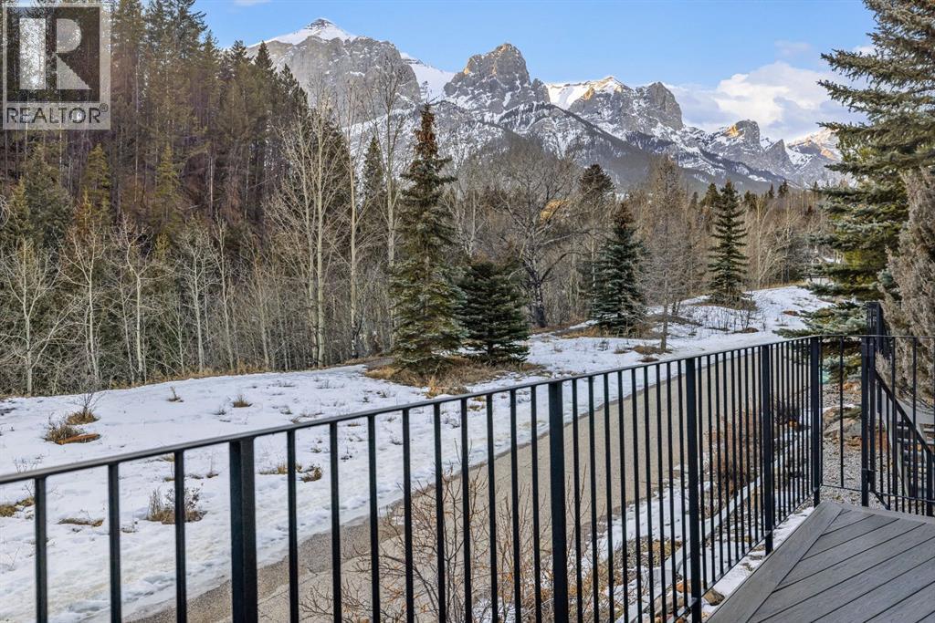 7, 1017 Olympic Drive, Canmore, Alberta  T1W 2N6 - Photo 3 - A2286235
