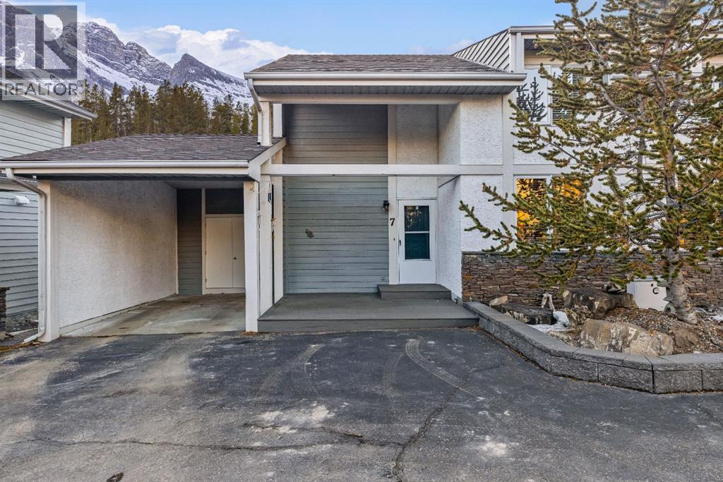 7, 1017 Olympic Drive, Canmore, Alberta  T1W 2N6 - Photo 6 - A2286235