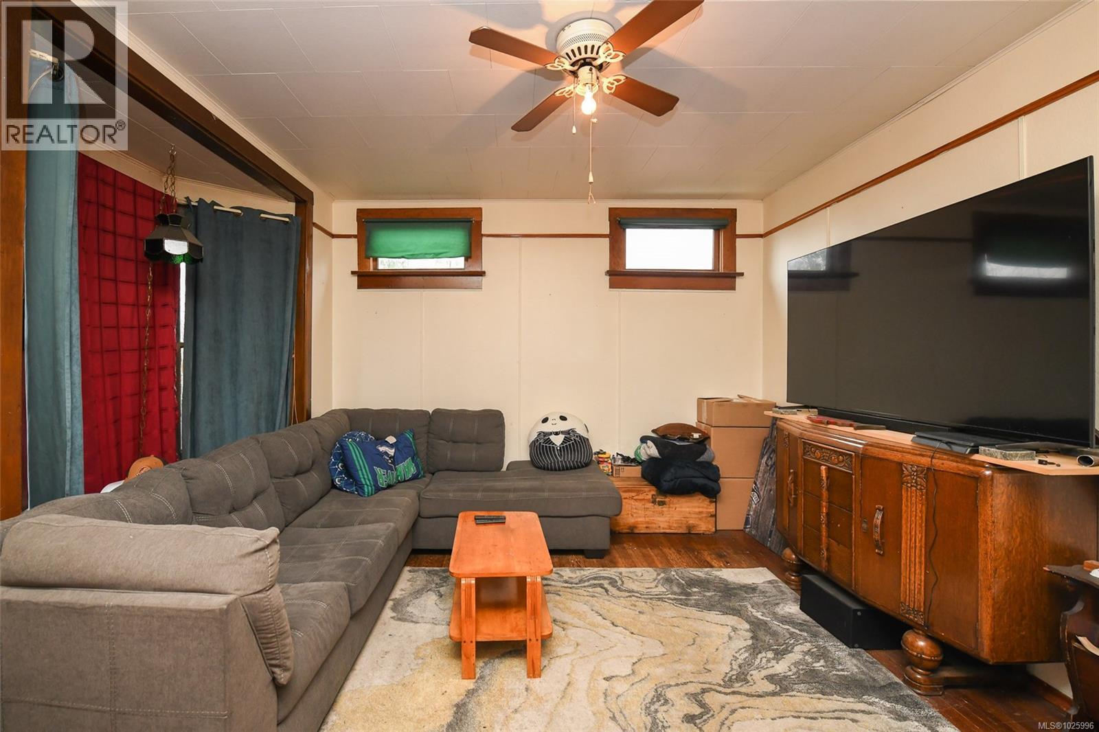 2745 Derwent Ave, Cumberland, British Columbia  V0R 1S0 - Photo 13 - 1025996