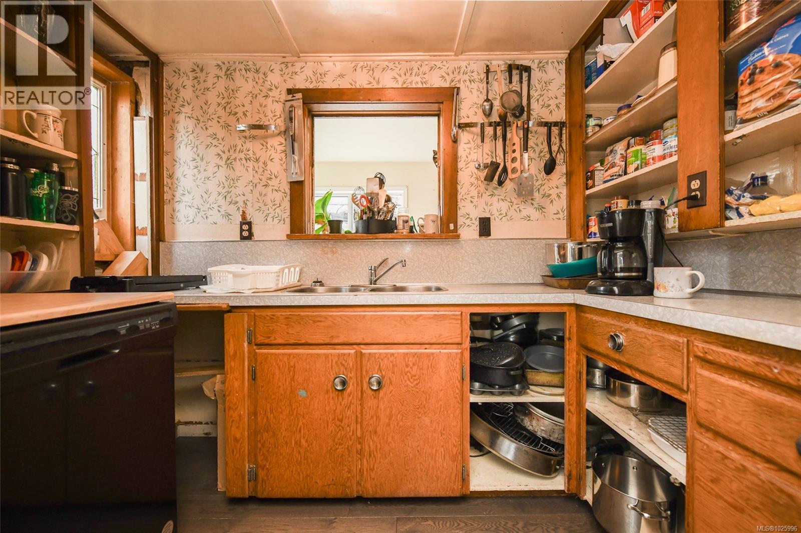 2745 Derwent Ave, Cumberland, British Columbia  V0R 1S0 - Photo 7 - 1025996