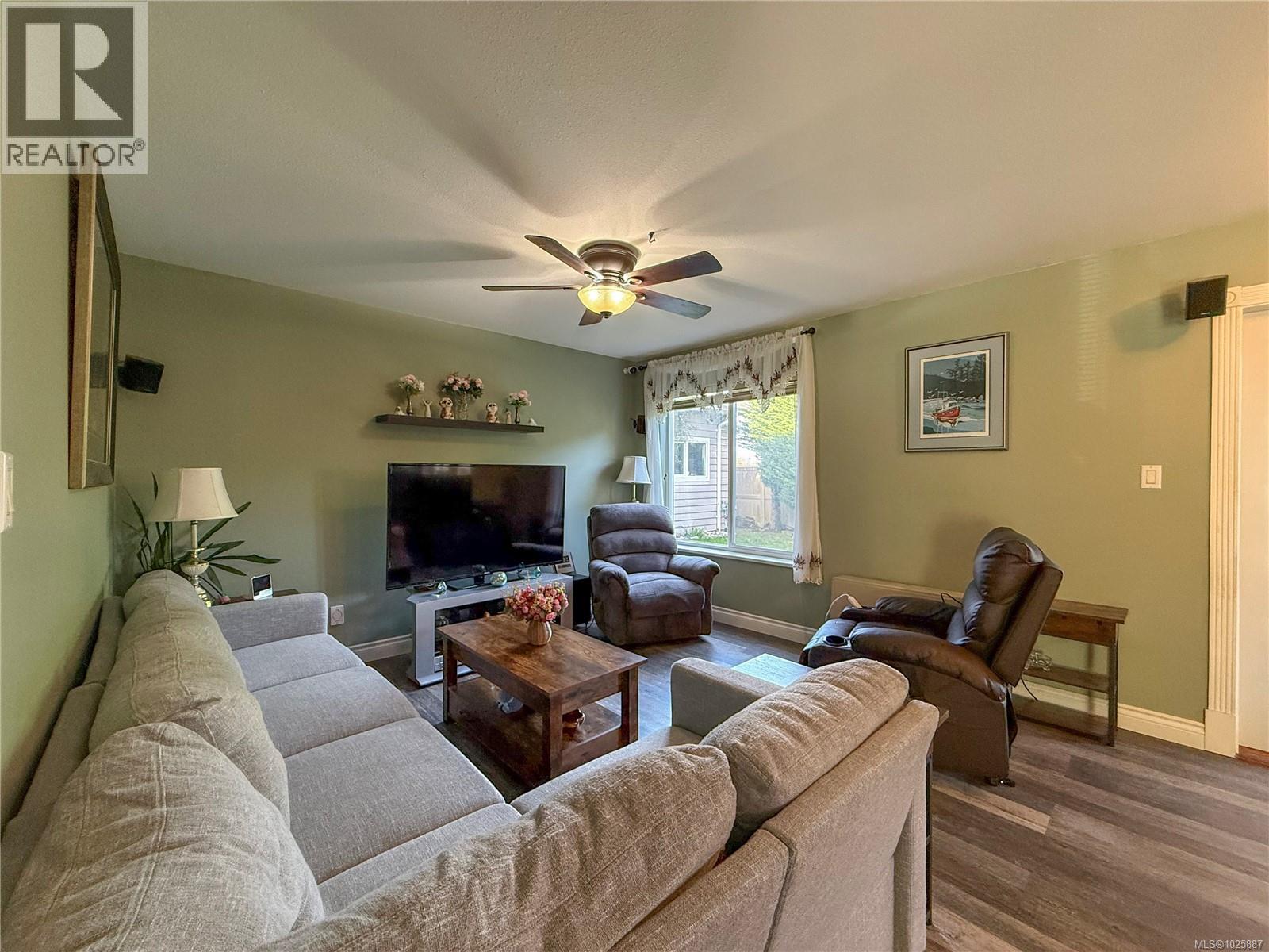 751 Erickson Rd, Campbell River, British Columbia  V9W 1S9 - Photo 2 - 1025887