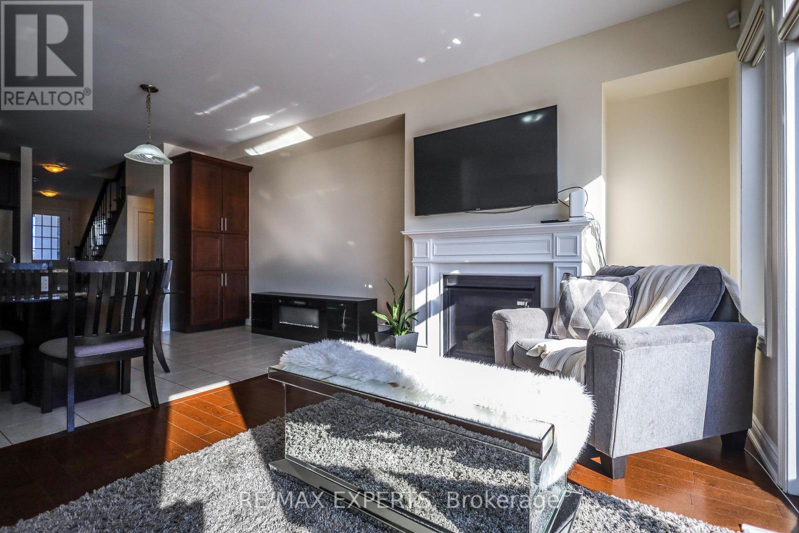 27 Hogan Manor Drive, Brampton, Ontario  L7A 4V3 - Photo 19 - W12788628