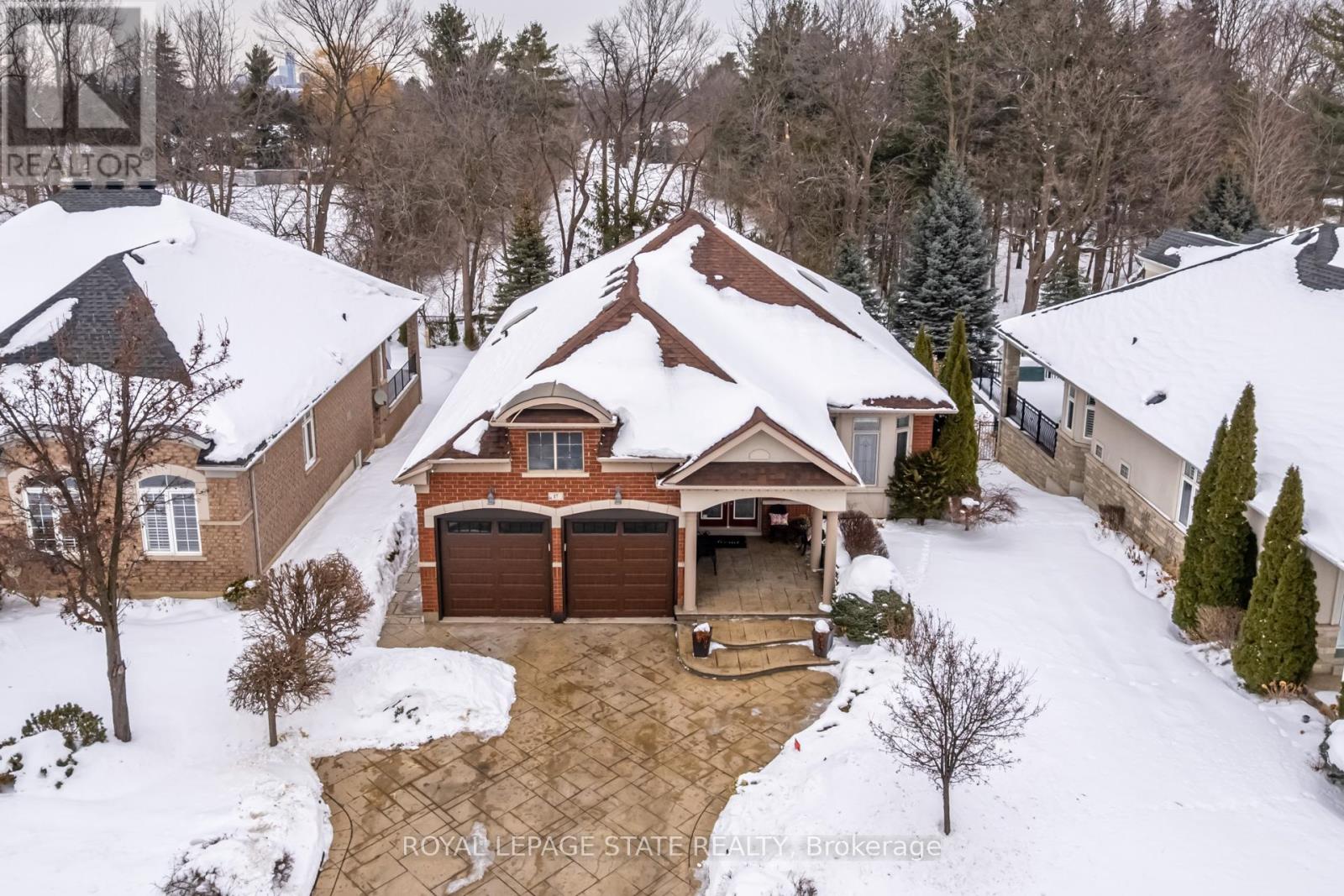 17 Mcnutt Street, Brampton, Ontario  L6Y 5L3 - Photo 2 - W12788660