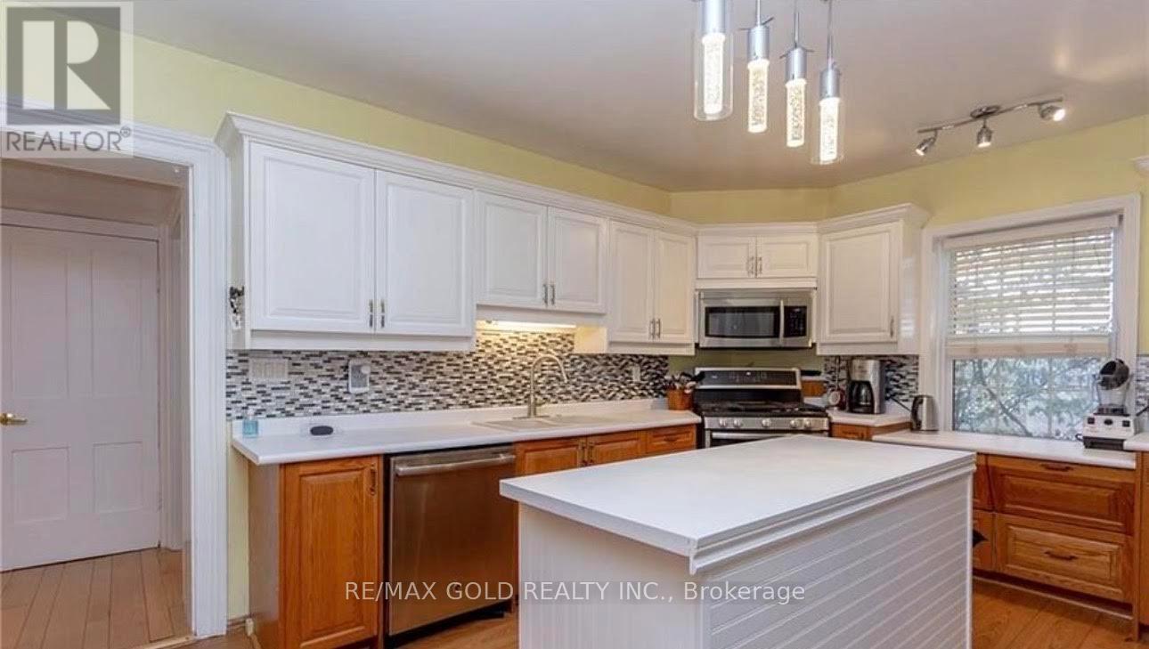 35 William Street, St. Thomas, Ontario  N5R 3H1 - Photo 10 - X12788620