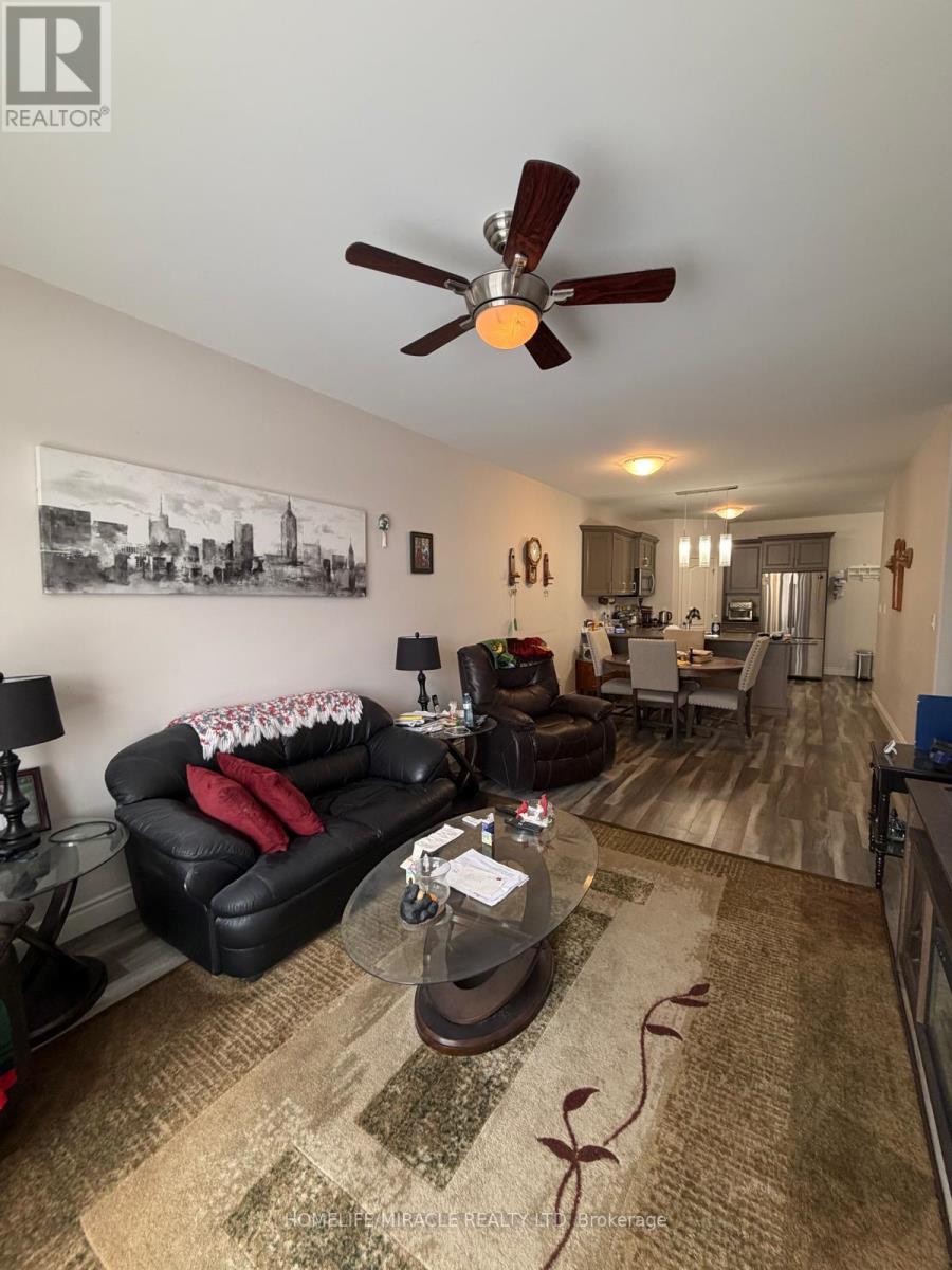 37 Ledgerock Court, Quinte West (Sidney Ward), Ontario  K8R 1G3 - Photo 11 - X12788642