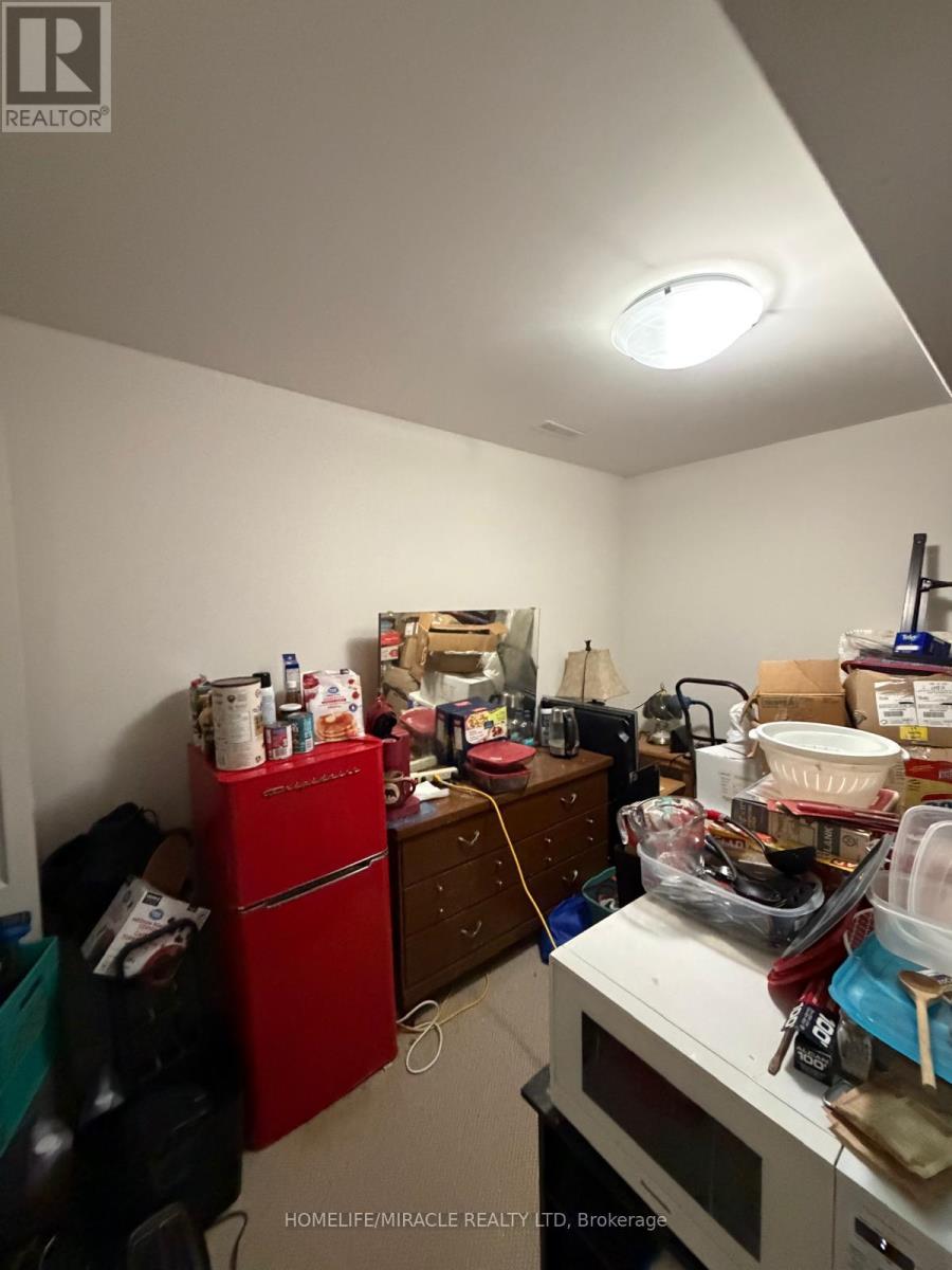 37 Ledgerock Court, Quinte West (Sidney Ward), Ontario  K8R 1G3 - Photo 16 - X12788642