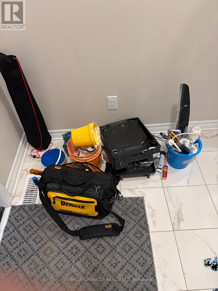 37 Ledgerock Court, Quinte West (Sidney Ward), Ontario  K8R 1G3 - Photo 19 - X12788642