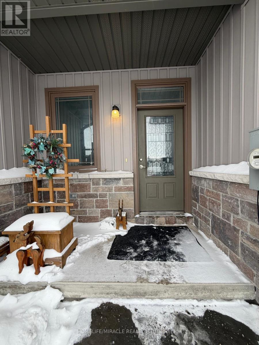 37 Ledgerock Court, Quinte West (Sidney Ward), Ontario  K8R 1G3 - Photo 3 - X12788642