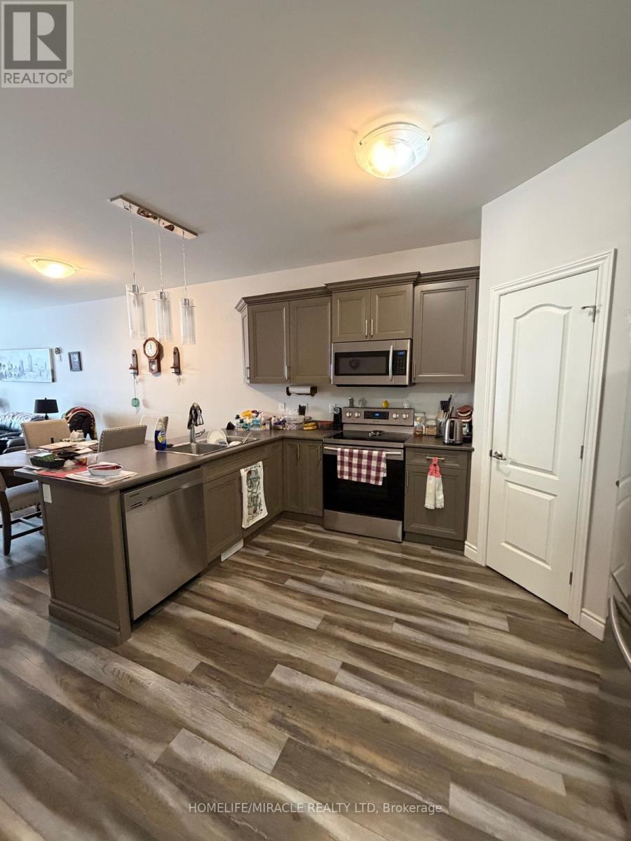 37 Ledgerock Court, Quinte West (Sidney Ward), Ontario  K8R 1G3 - Photo 8 - X12788642