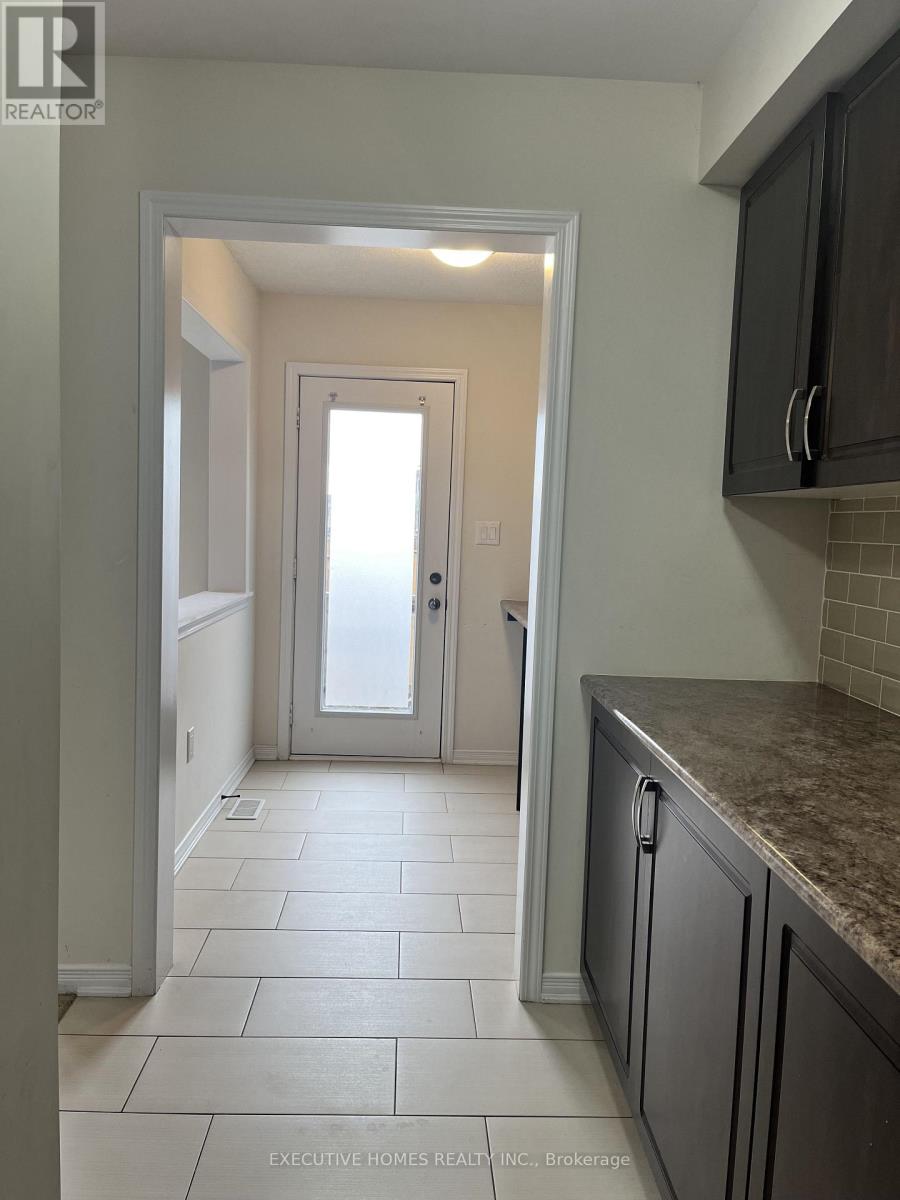 51 Thompson Road, Haldimand, Ontario  N3W 0B5 - Photo 10 - X12788654