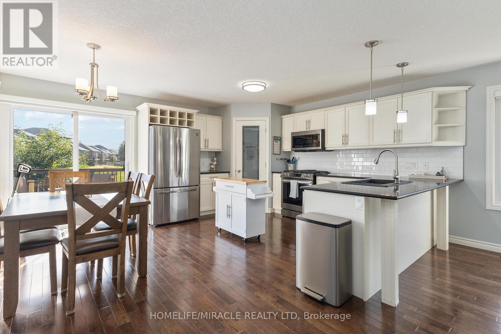 2 - 70 Tanoak Drive, London North, Ontario  N6G 5R3 - Photo 13 - X12788658