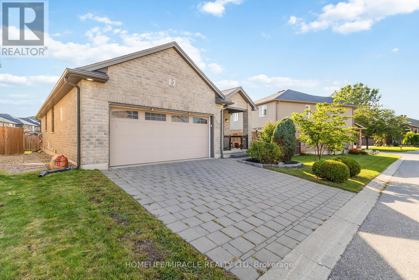 2 - 70 Tanoak Drive, London North, Ontario  N6G 5R3 - Photo 2 - X12788658