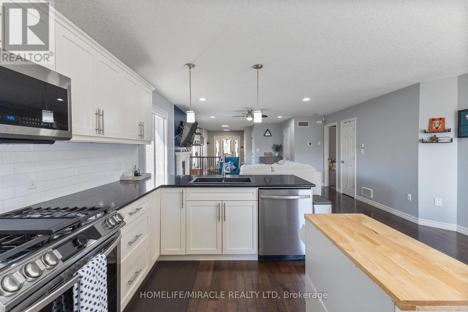 2 - 70 Tanoak Drive, London North, Ontario  N6G 5R3 - Photo 7 - X12788658