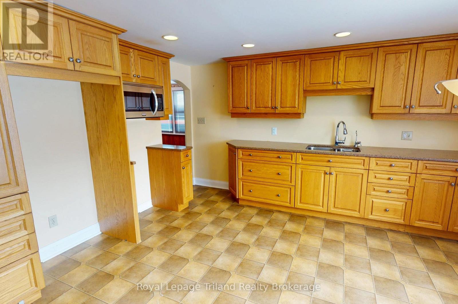 291 Harris Street, Ingersoll, Ontario  N5C 1Y5 - Photo 13 - X12788696