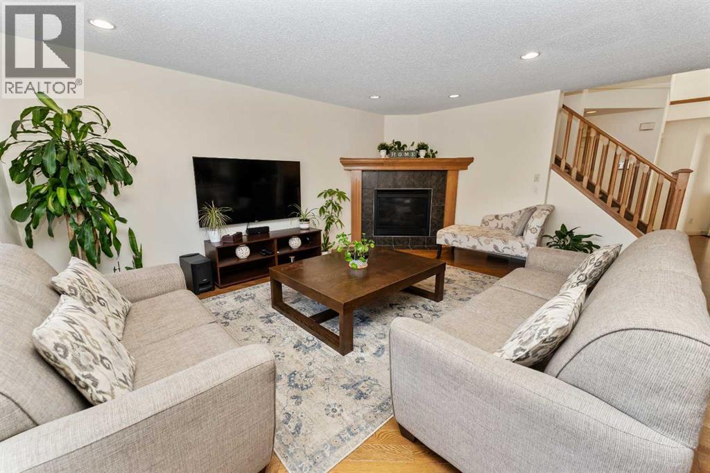 214 Royal Oak Bay Nw, Calgary, Alberta  T3G 6A4 - Photo 18 - A2286427