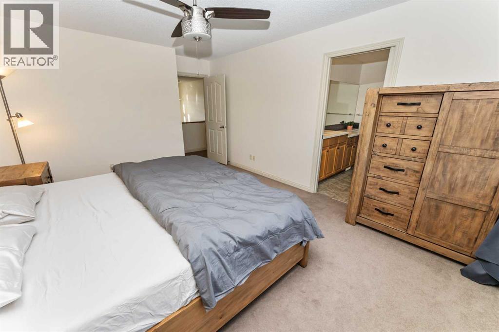 214 Royal Oak Bay Nw, Calgary, Alberta  T3G 6A4 - Photo 29 - A2286427