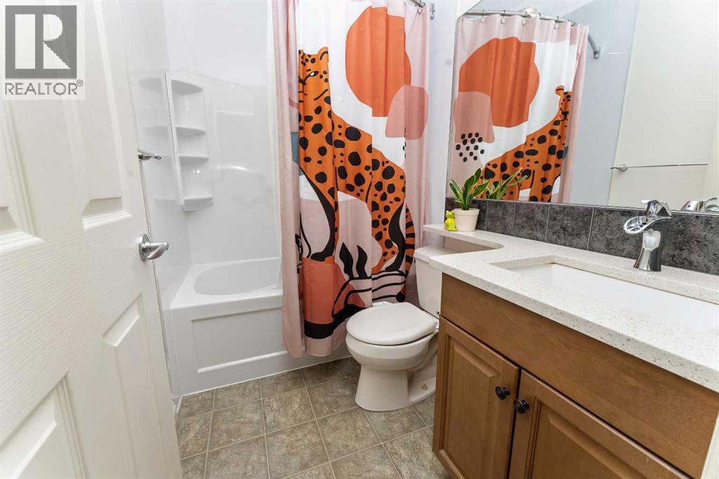 214 Royal Oak Bay Nw, Calgary, Alberta  T3G 6A4 - Photo 35 - A2286427