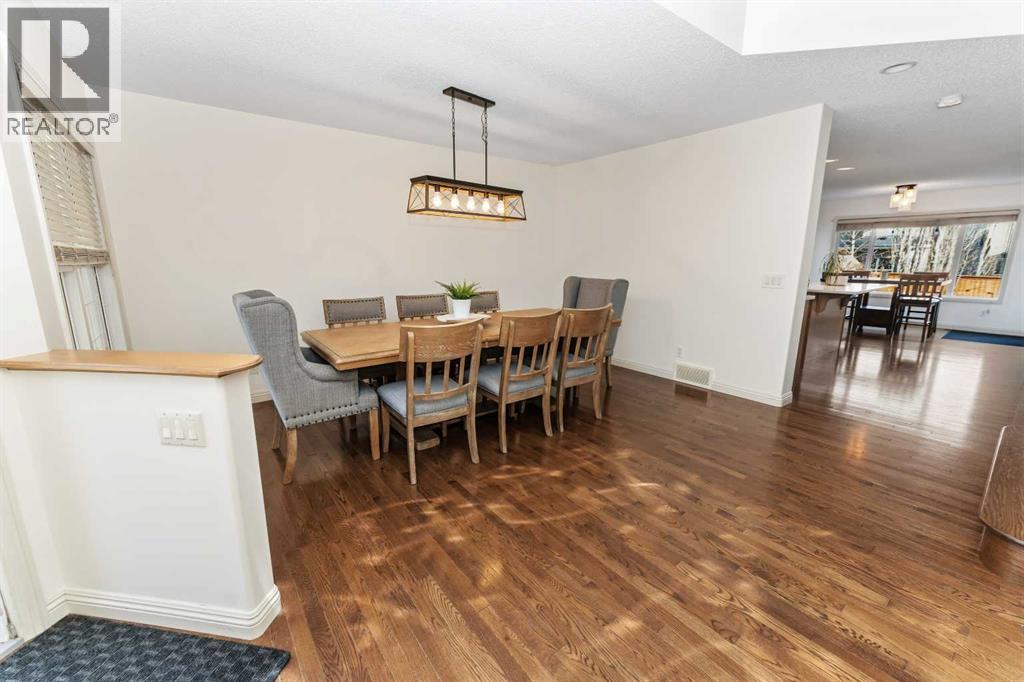 214 Royal Oak Bay Nw, Calgary, Alberta  T3G 6A4 - Photo 8 - A2286427