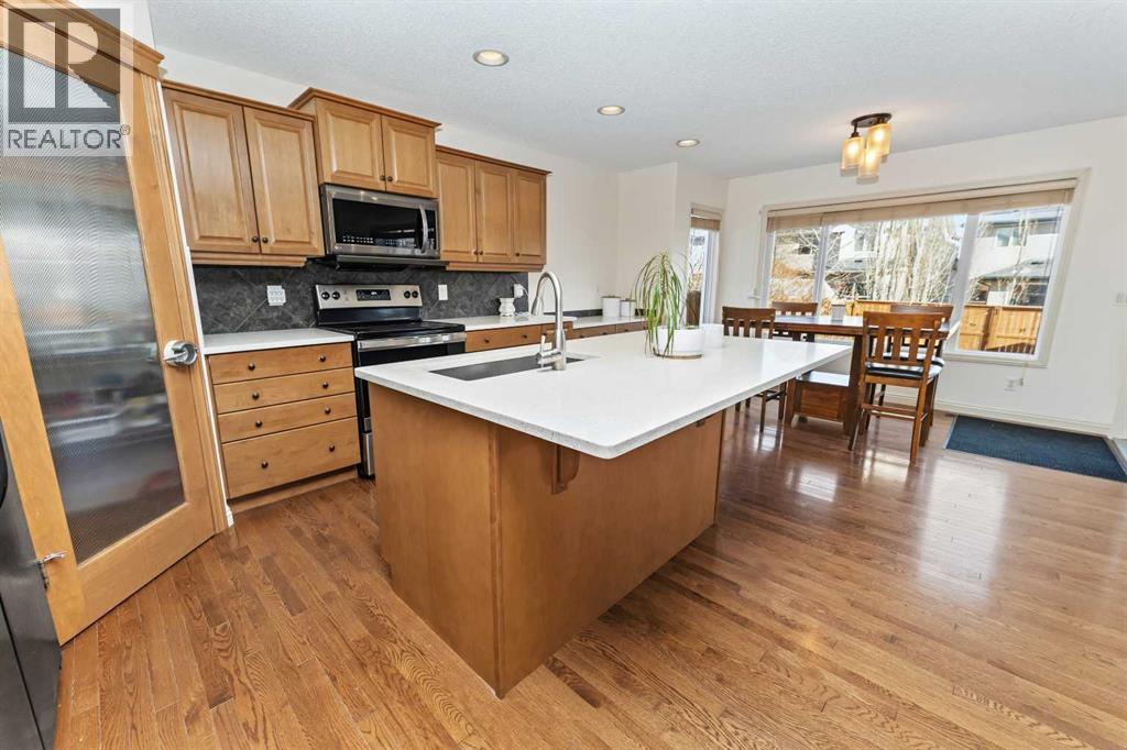 214 Royal Oak Bay Nw, Calgary, Alberta  T3G 6A4 - Photo 9 - A2286427