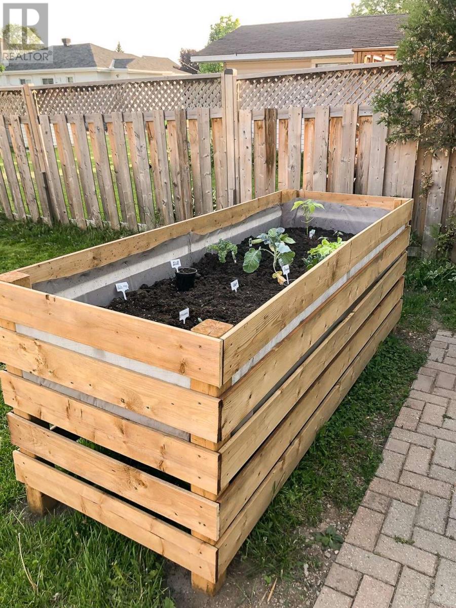 183 Henrietta Ave, Sault Ste. Marie, Ontario  P6C 2A2 - Photo 35 - SM260302