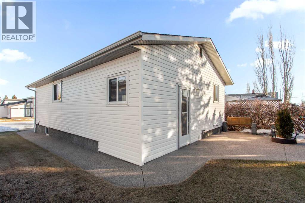 124 Main Street, Edberg, Alberta  T0B 1J0 - Photo 2 - A2282180