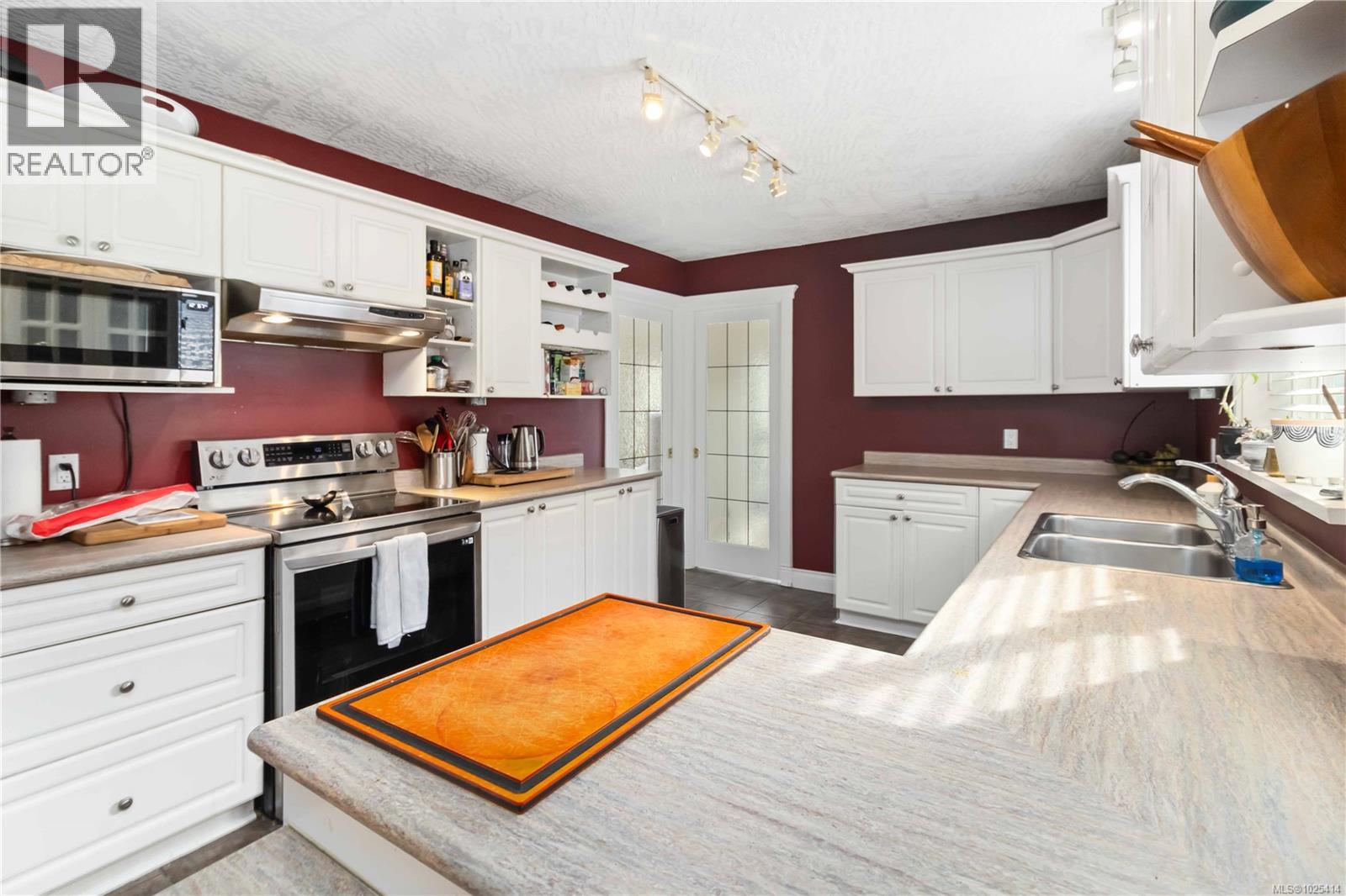 88 Chilco Ridge Pl, View Royal, British Columbia  V9B 5Z7 - Photo 15 - 1025414