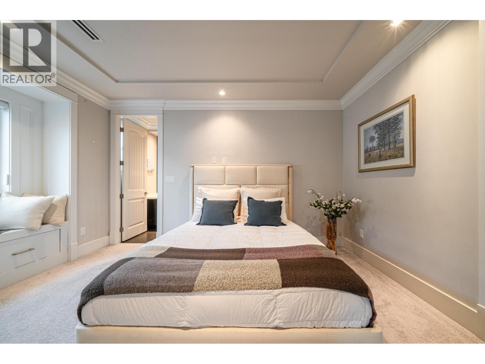 Listing Picture 28 of 39 : 9240 CHAPMOND CRESCENT, Richmond / 烈治文 - 魯藝地產 Yvonne Lu Group - MLS Medallion Club Member