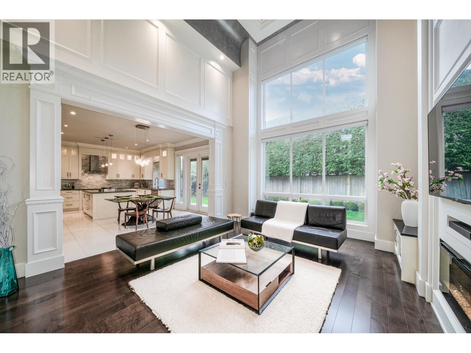 Listing Picture 8 of 39 : 9240 CHAPMOND CRESCENT, Richmond / 烈治文 - 魯藝地產 Yvonne Lu Group - MLS Medallion Club Member