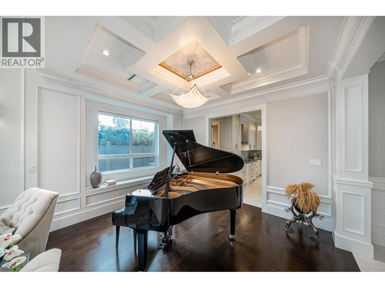 Listing Picture 6 of 39 : 9240 CHAPMOND CRESCENT, Richmond / 烈治文 - 魯藝地產 Yvonne Lu Group - MLS Medallion Club Member