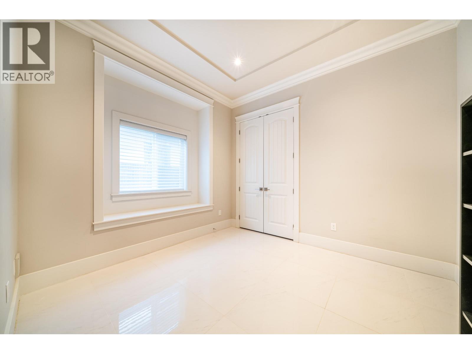 Listing Picture 35 of 39 : 9240 CHAPMOND CRESCENT, Richmond / 烈治文 - 魯藝地產 Yvonne Lu Group - MLS Medallion Club Member