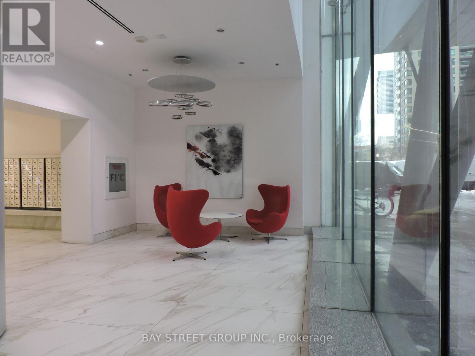 3704 - 12 York Street, Toronto (Waterfront Communities), Ontario  M5J 0A9 - Photo 46 - C12784588