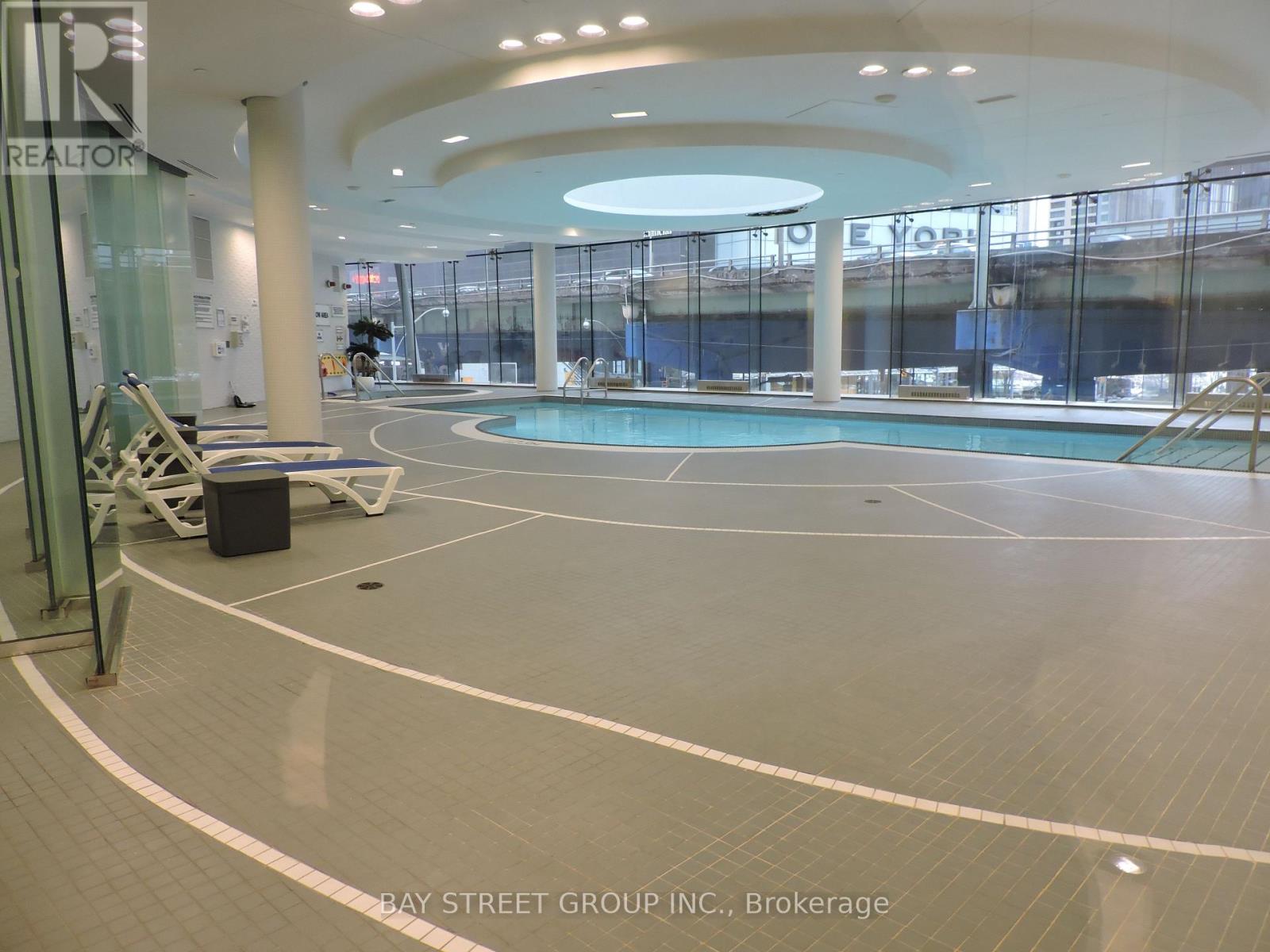 3704 - 12 York Street, Toronto (Waterfront Communities), Ontario  M5J 0A9 - Photo 49 - C12784588