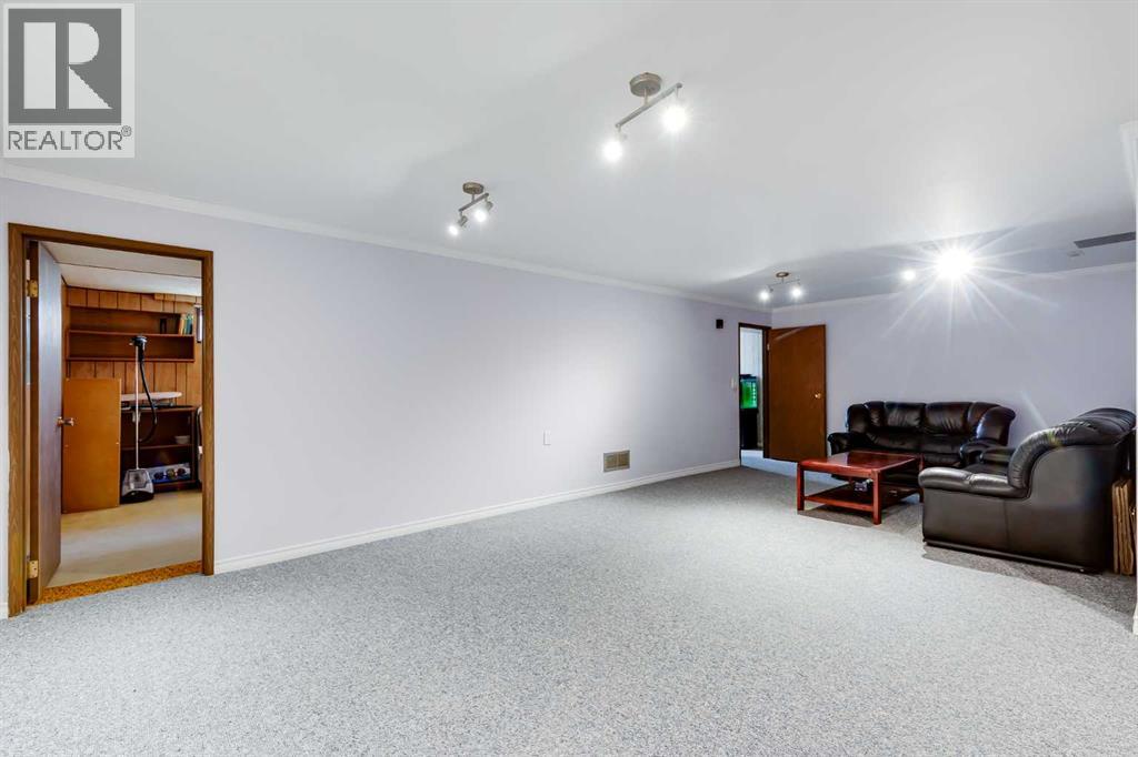 5611 Maidstone Crescent Ne, Calgary, Alberta  T2A 4C3 - Photo 21 - A2282564