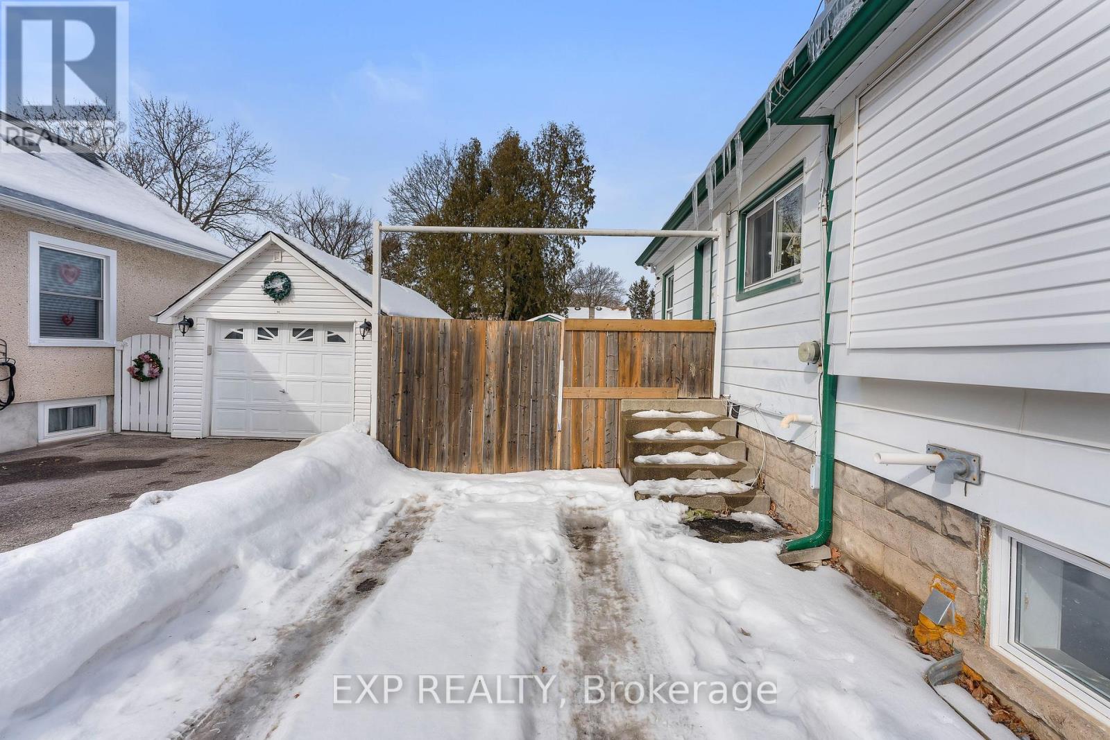 129 Beech Street, St. Catharines, Ontario  L2R 2C1 - Photo 4 - X12788712