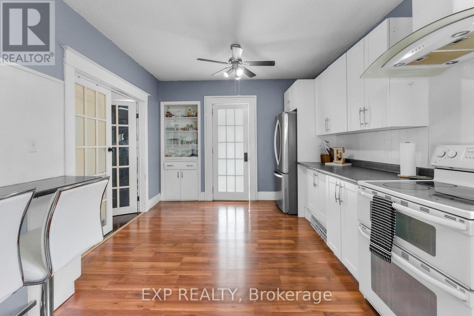 129 Beech Street, St. Catharines, Ontario  L2R 2C1 - Photo 7 - X12788712