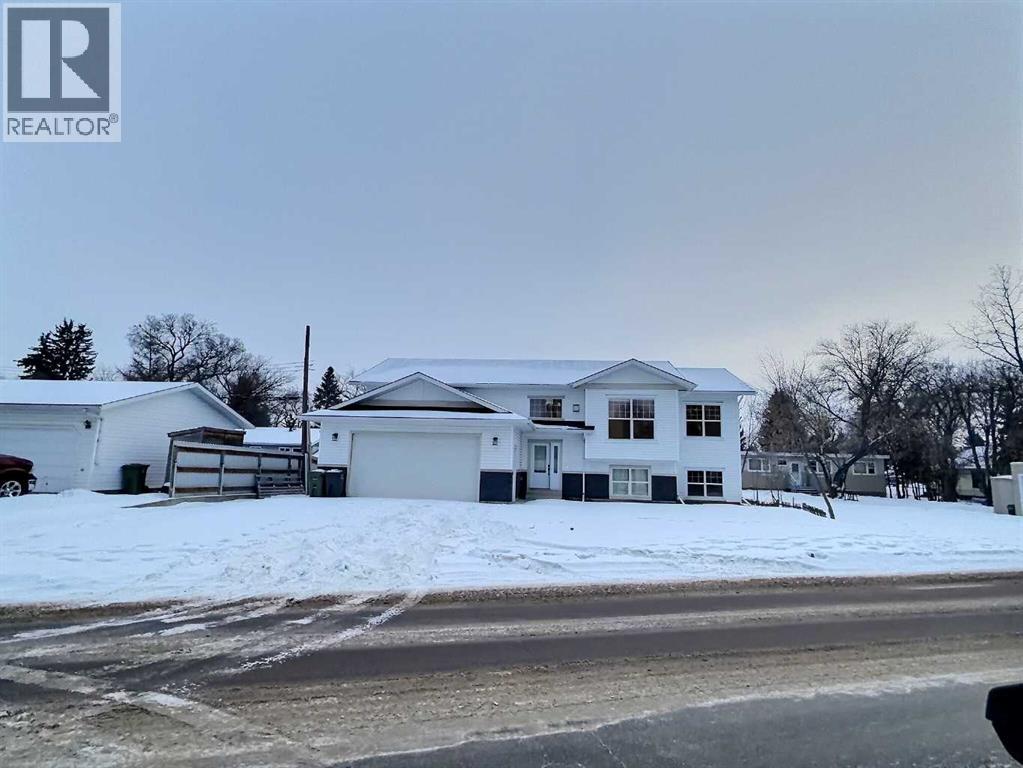 5209 57 Avenue, Ponoka, Alberta  T4J 1G6 - Photo 1 - A2286157