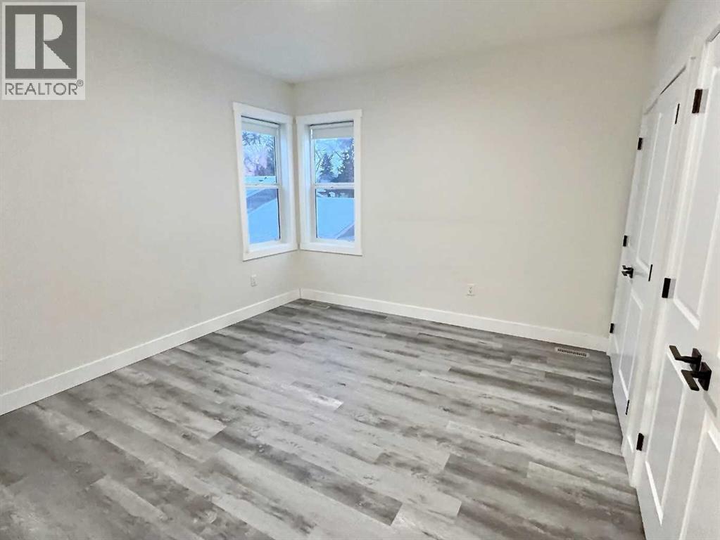 5209 57 Avenue, Ponoka, Alberta  T4J 1G6 - Photo 3 - A2286157