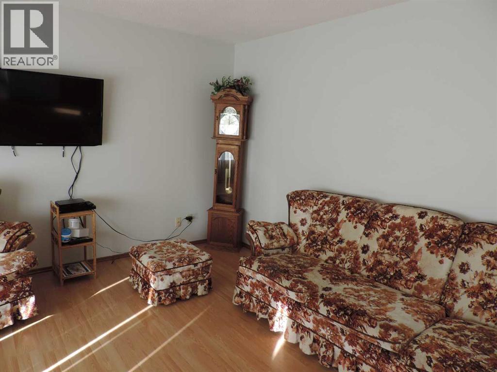 5014 51 Avenue, Rimbey, Alberta  T0C 2J0 - Photo 10 - A2285820