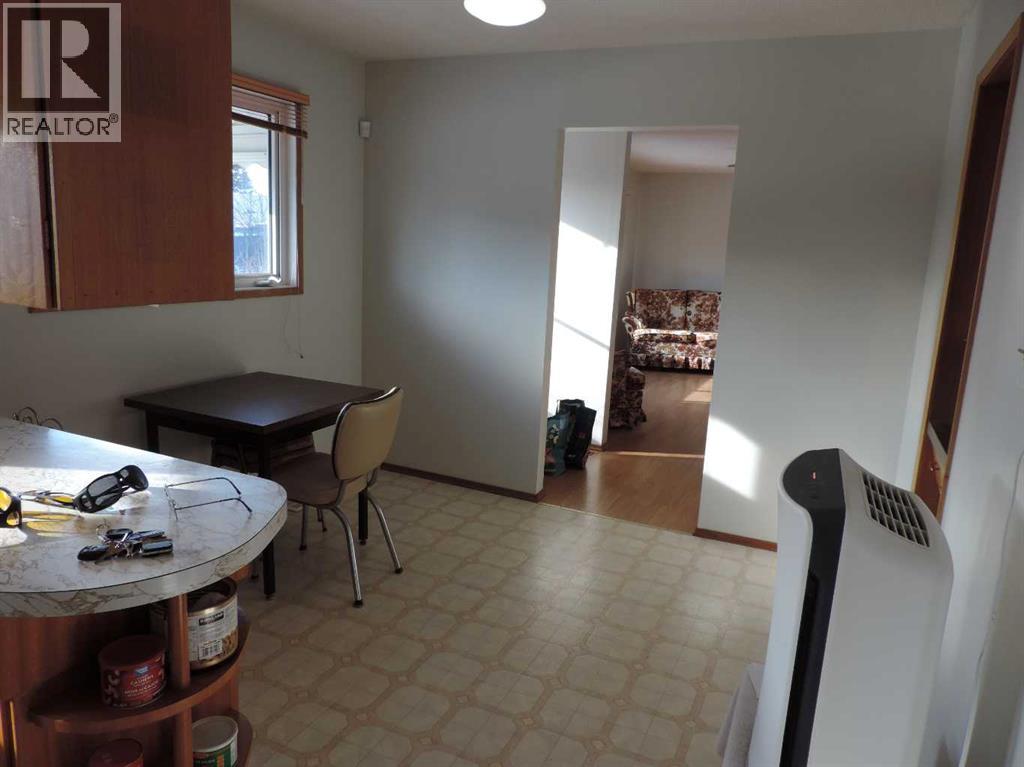 5014 51 Avenue, Rimbey, Alberta  T0C 2J0 - Photo 15 - A2285820