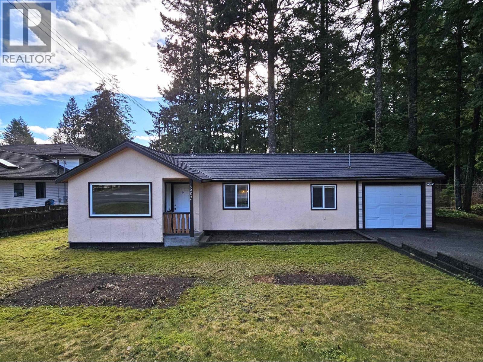 1502 DEPOT ROAD, Squamish, British Columbia