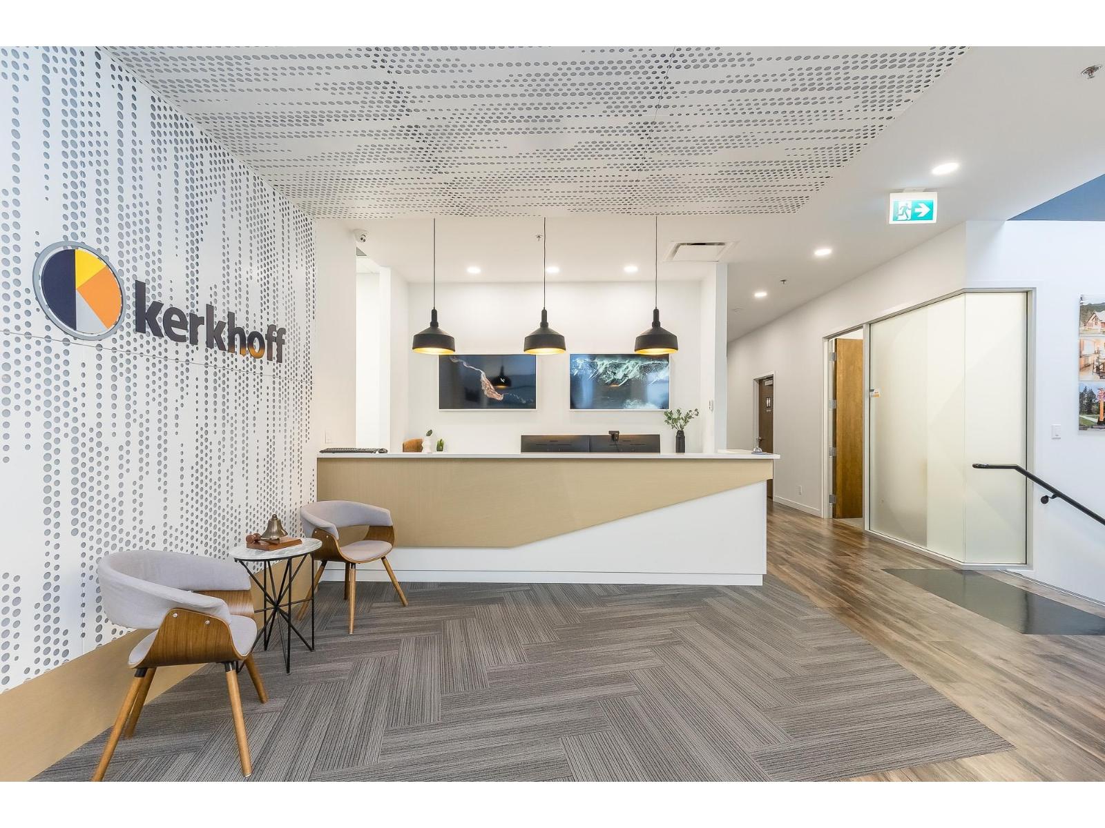 105 & 205 43995 Progress Way, West Chilliwack, Chilliwack, British Columbia  V2R 0E6 - Photo 8 - C8076208