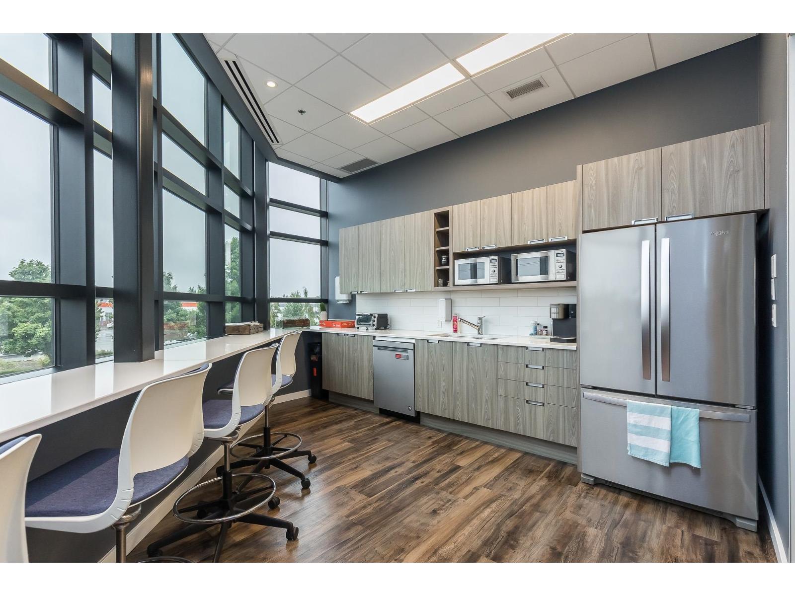 105 & 205 43995 Progress Way, West Chilliwack, Chilliwack, British Columbia  V2R 0E6 - Photo 18 - C8076208