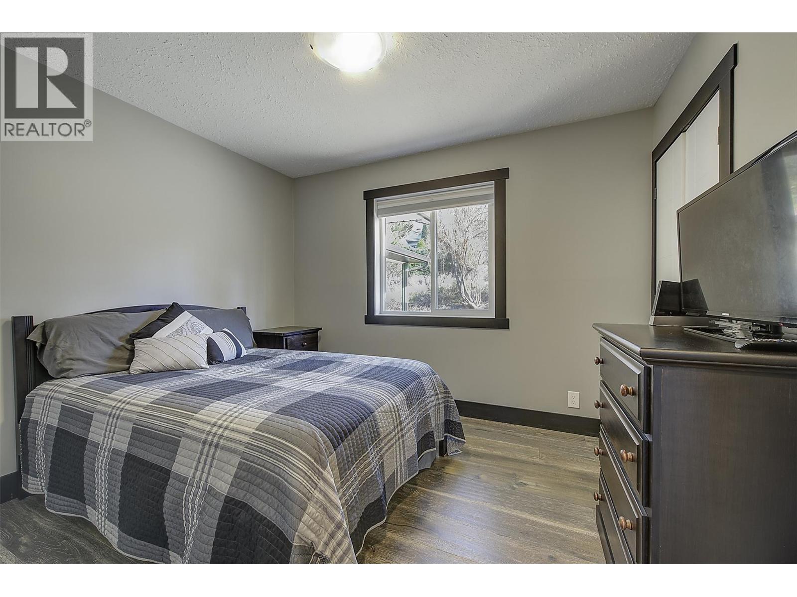 2094 Tomat Avenue, Kelowna, British Columbia  V1Z 3J2 - Photo 19 - 10375728