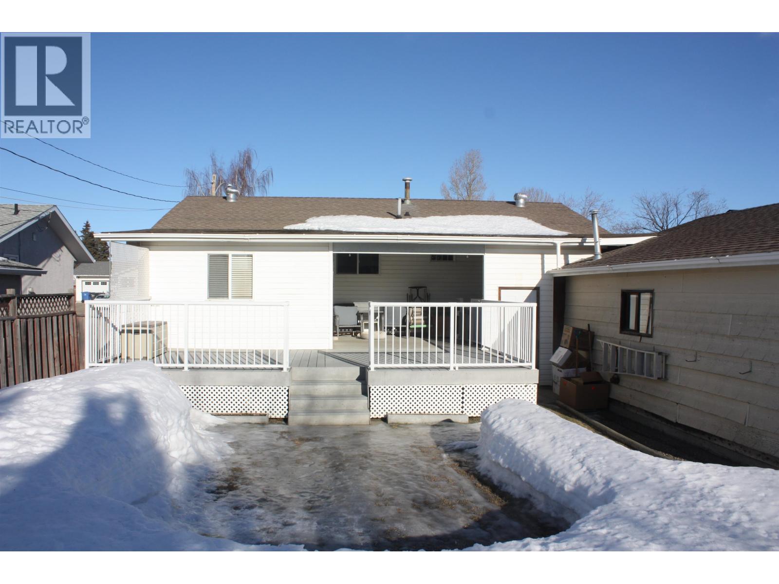9507 104 Avenue, Fort St. John, British Columbia  V1J 2J8 - Photo 3 - R3089873