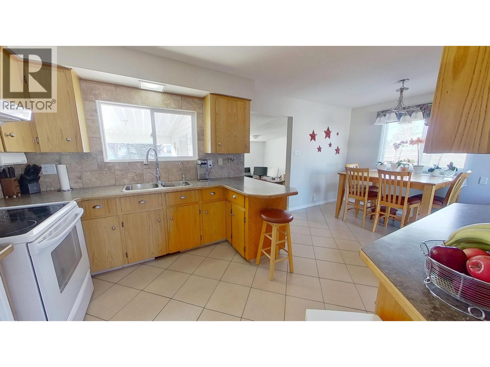 9507 104 Avenue, Fort St. John, British Columbia  V1J 2J8 - Photo 13 - R3089873