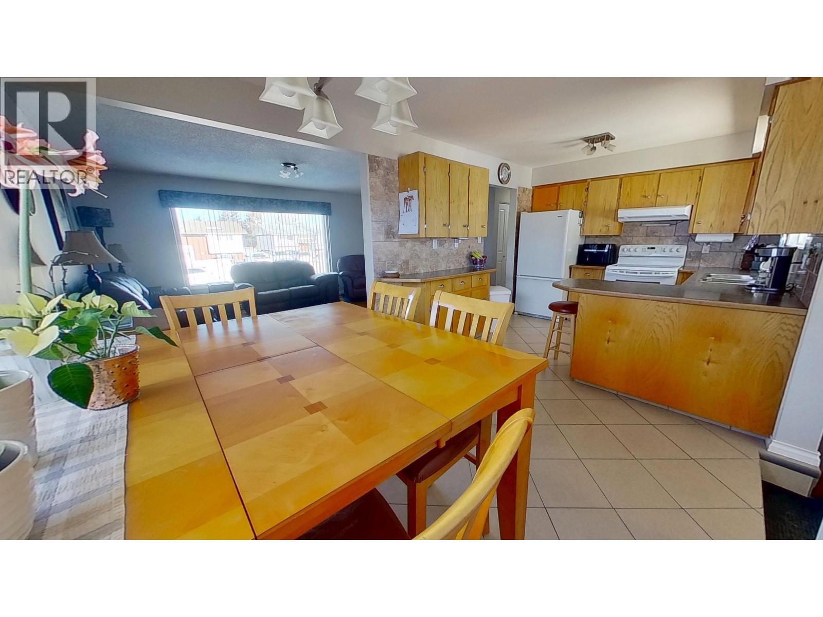 9507 104 Avenue, Fort St. John, British Columbia  V1J 2J8 - Photo 10 - R3089873