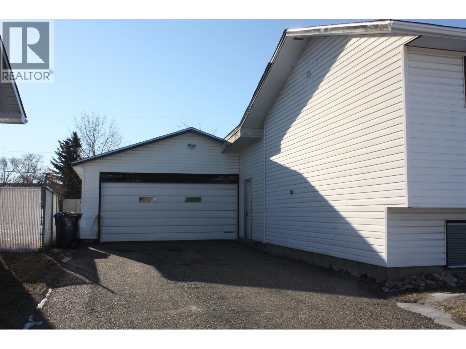 9507 104 Avenue, Fort St. John, British Columbia  V1J 2J8 - Photo 30 - R3089873