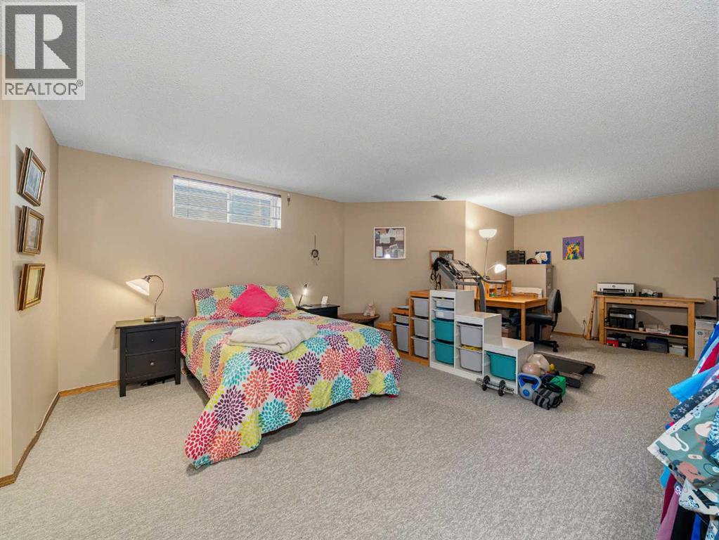 12 Deer Ridge Close Se, Calgary, Alberta  T2J 7C2 - Photo 17 - A2284269