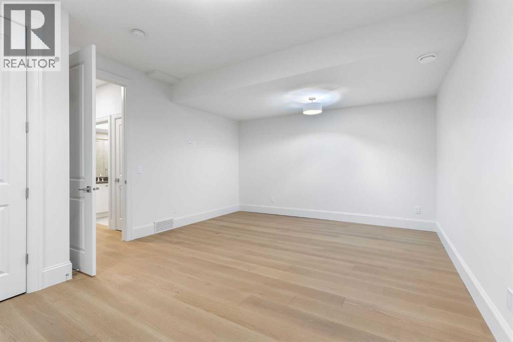 2011 28 Avenue Sw, Calgary, Alberta  T2T 1K4 - Photo 45 - A2286000