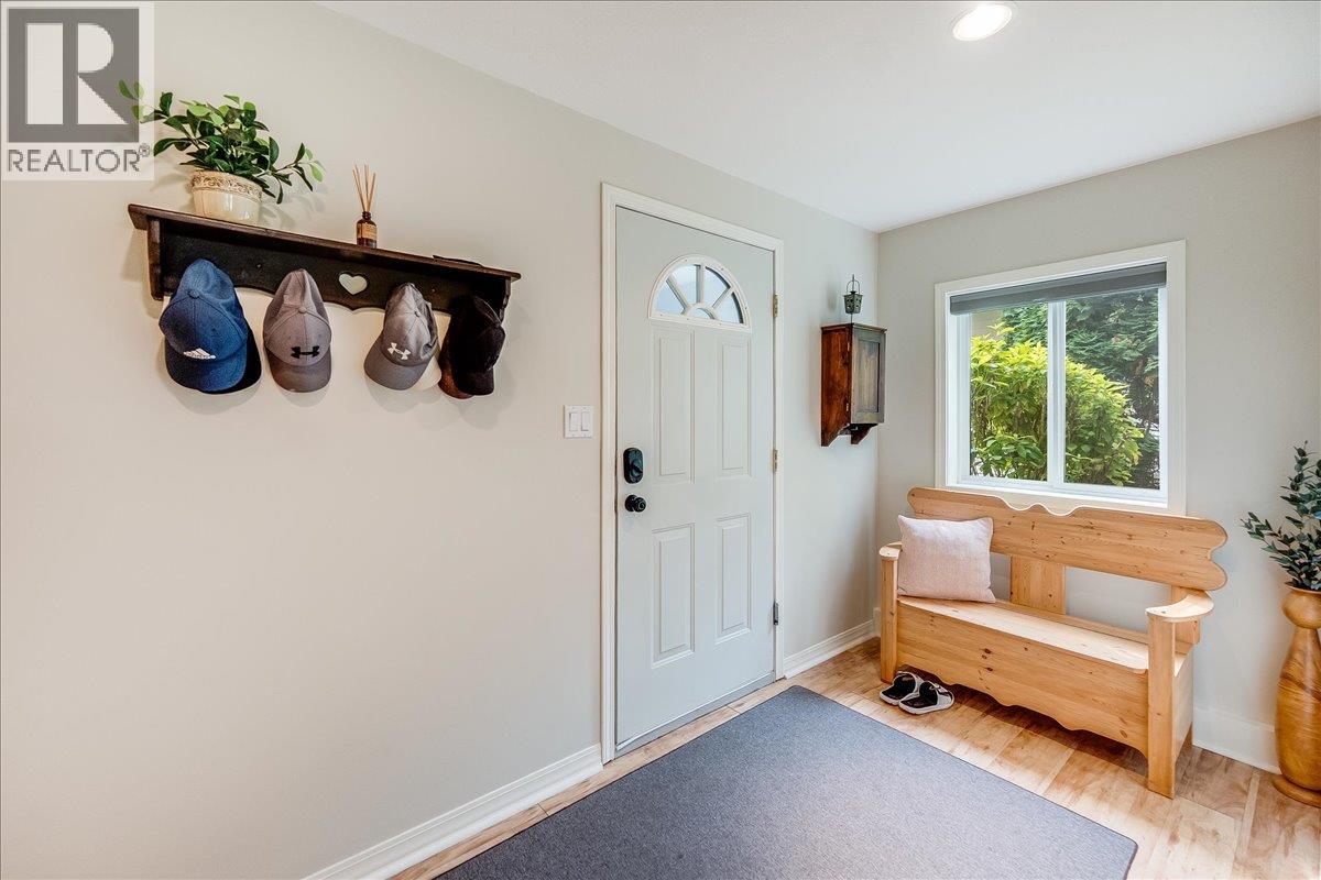 2321 Mcbride Street, Trail, British Columbia  V1R 3A6 - Photo 41 - 10375902